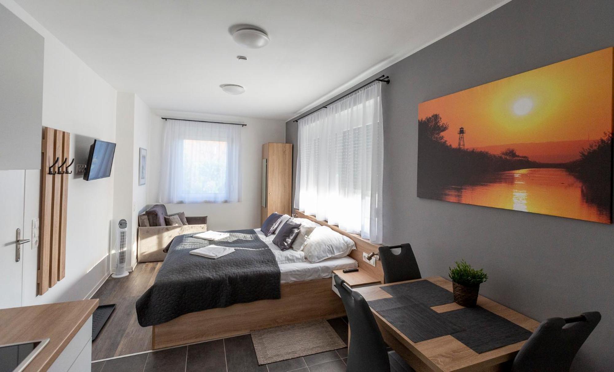 Horvath Apartman Fertod Bagian luar foto