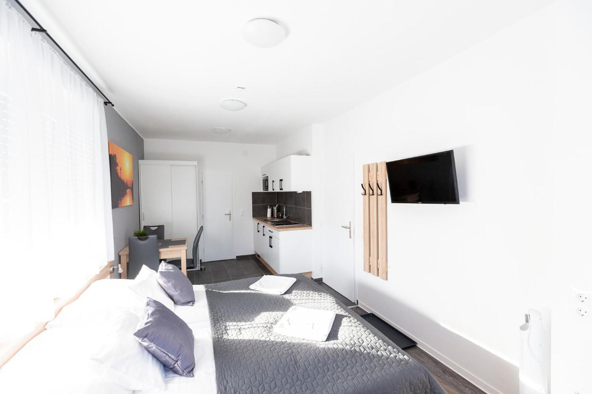 Horvath Apartman Fertod Bagian luar foto